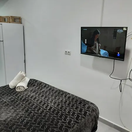 Apartamento Precioso Moderno Cerca Del Carrefour Rosaleda