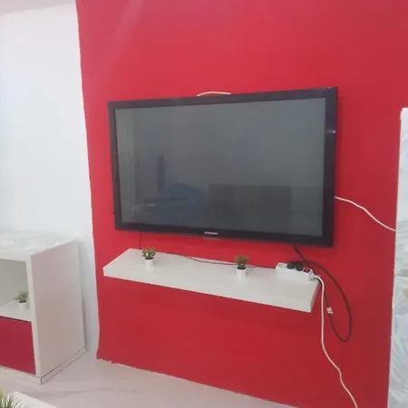 Precioso Moderno Cerca Del Carrefour Rosaleda Apartment *