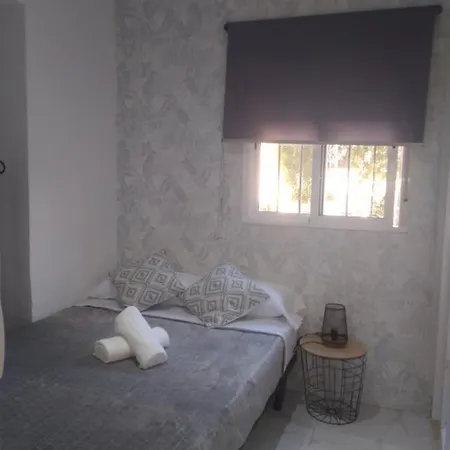 Precioso Moderno Cerca Del Carrefour Rosaleda Apartment