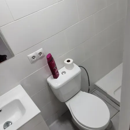 Precioso Moderno Cerca Del Carrefour Rosaleda *