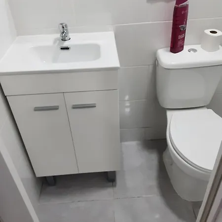 Precioso Moderno Cerca Del Carrefour Rosaleda Malaga