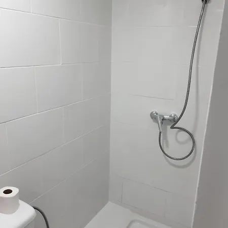 Precioso Moderno Cerca Del Carrefour Rosaleda Apartment