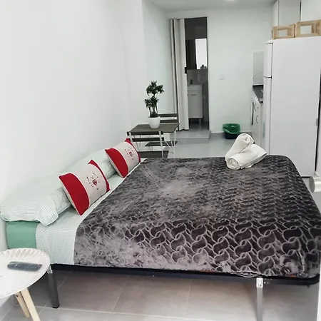 Precioso Moderno Cerca Del Carrefour Rosaleda Apartment